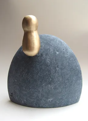 sculptuur 16, messing en keramiek